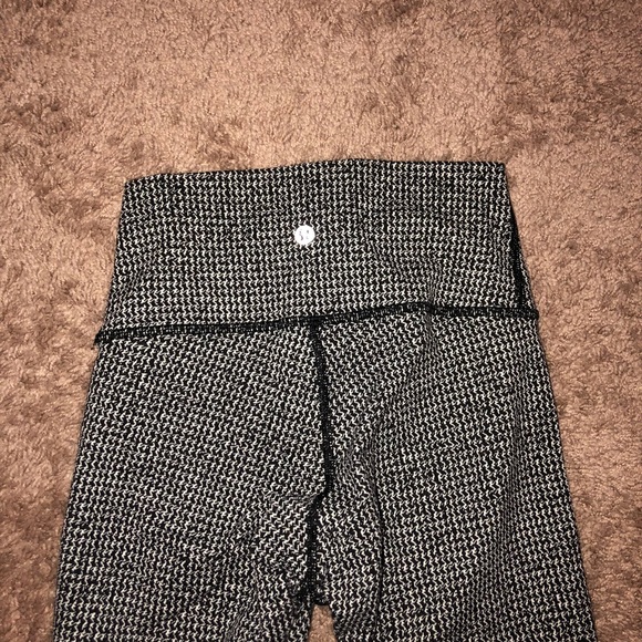 COPY - Lululemon Herringbone Leggings Size 4 - Picture 2 of 3